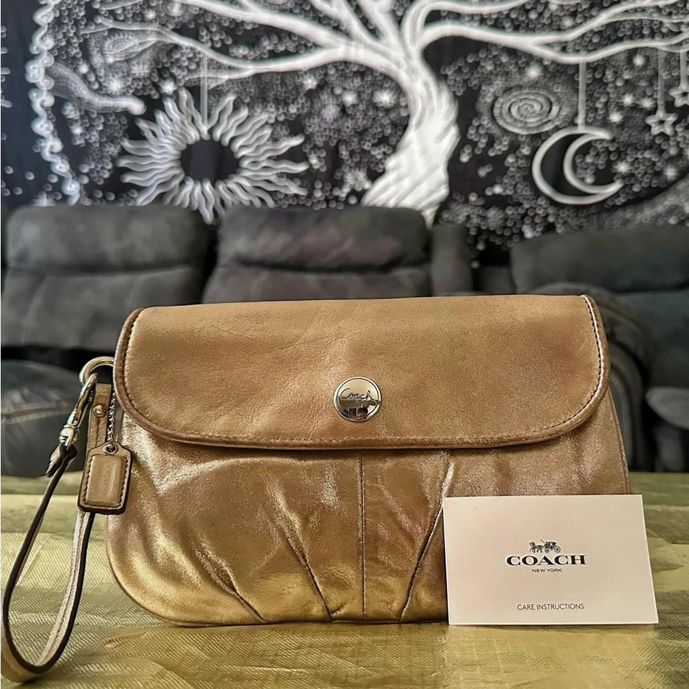 Vintage Y2K Coach Gold Women's Clutch wallet Bag ❌70% OFF SALE❌ - Picture 1 of 10